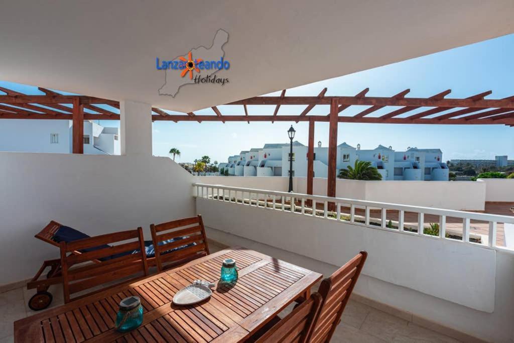 Vivienda Vacacional Ocean Pearl Costa Teguise Kültér fotó
