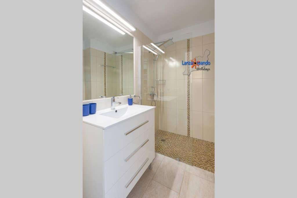 Vivienda Vacacional Ocean Pearl Costa Teguise Kültér fotó