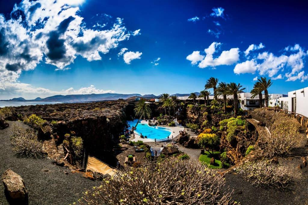 Vivienda Vacacional Ocean Pearl Costa Teguise Kültér fotó